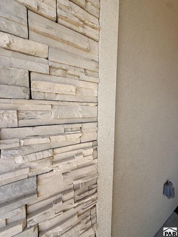 2509 Bella Terra Dr, Pueblo, CO 81001