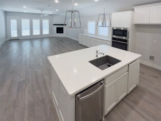 1708 Red Rose Trail, Celina, TX 75078