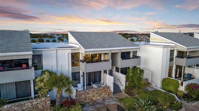 1555 TARPON CENTER DRIVE 214, Venice, FL 34285