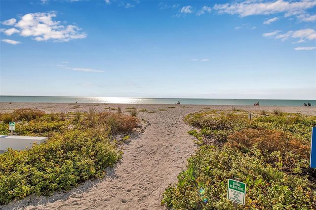 1555 TARPON CENTER DRIVE 214, Venice, FL 34285