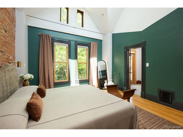 2536 N Gilpin St, Denver, CO 80205