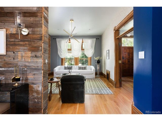 2536 N Gilpin St, Denver, CO 80205