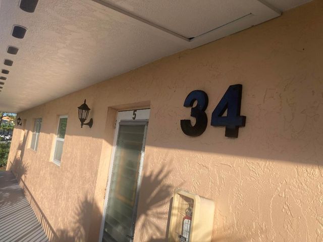 2950 SE Ocean Boulevard 34-5, Stuart, FL 34996