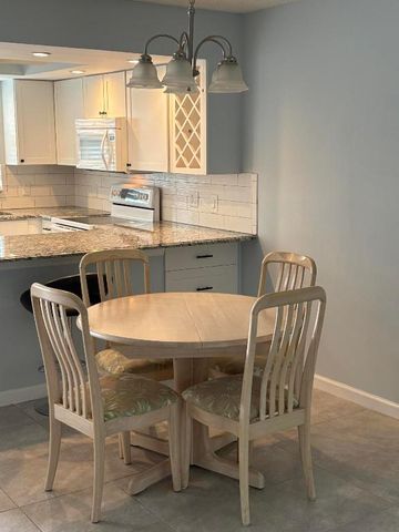 2950 SE Ocean Boulevard 34-5, Stuart, FL 34996