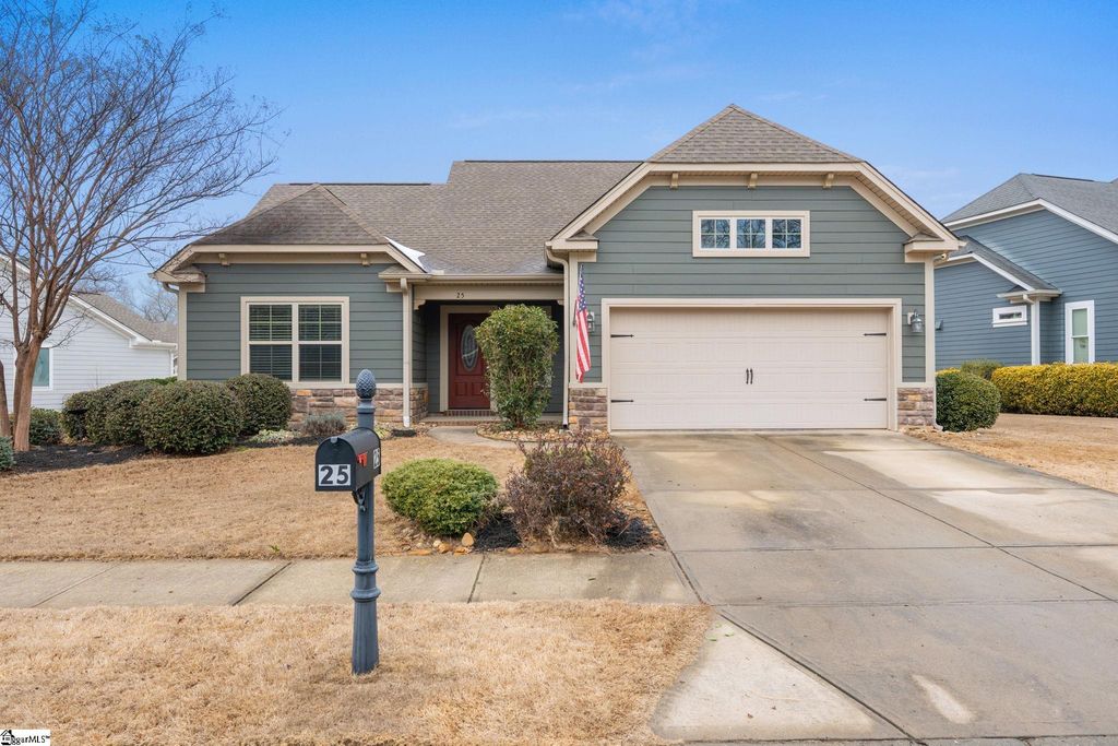 25 Donemere Way, Fountain Inn, SC 29644
