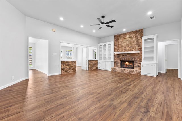 6501 Lake Side Circle, North Richland Hills, TX 76180
