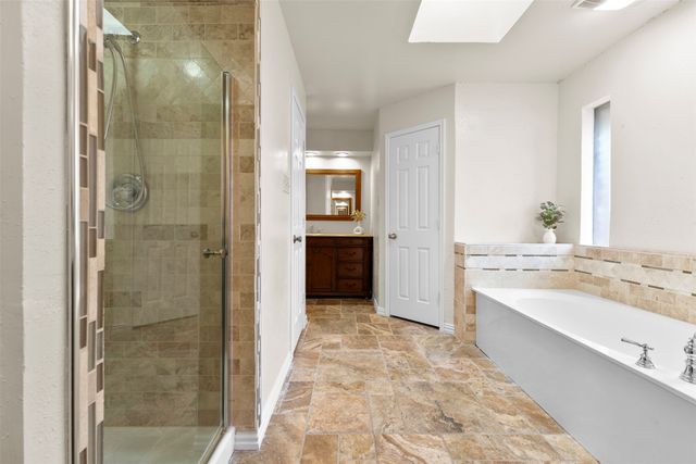 6501 Lake Side Circle, North Richland Hills, TX 76180