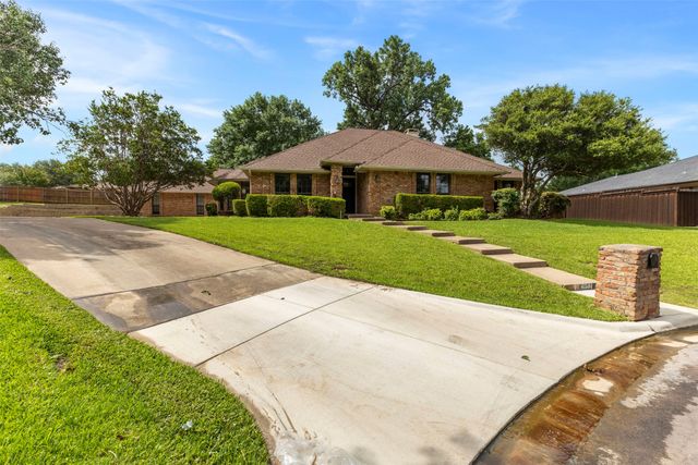 6501 Lake Side Circle, North Richland Hills, TX 76180
