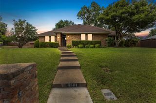 6501 Lake Side Circle, North Richland Hills, TX 76180