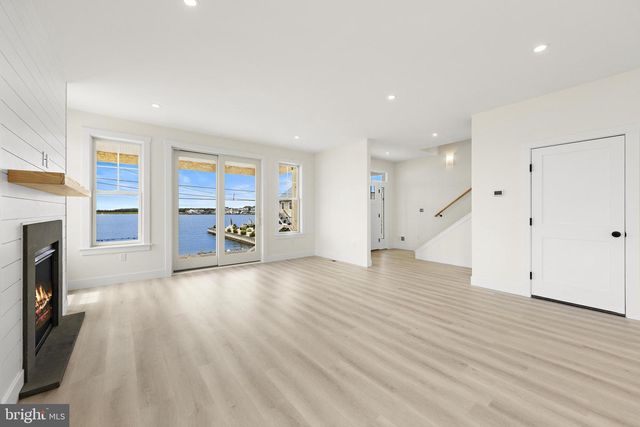 1131 S GREEN ST, Tuckerton, NJ 08087