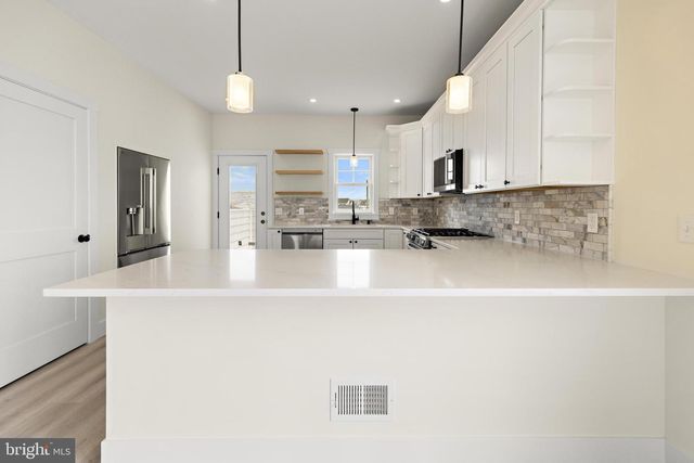 1131 S GREEN ST, Tuckerton, NJ 08087