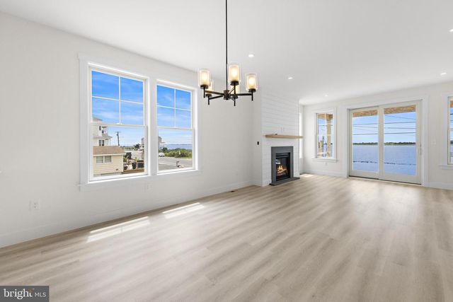 1131 S GREEN ST, Tuckerton, NJ 08087