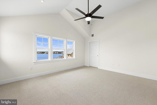 1131 S GREEN ST, Tuckerton, NJ 08087