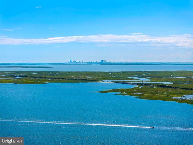 1131 S GREEN ST, Tuckerton, NJ 08087