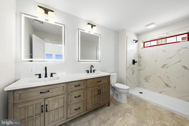1131 S GREEN ST, Tuckerton, NJ 08087