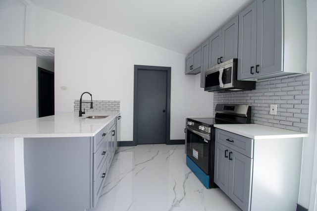 16222 Coyridge Lane, Houston, TX 77053