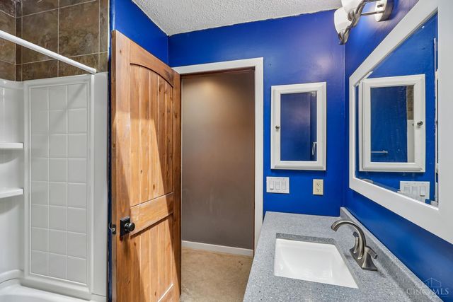 1817 Bell Tower Circle, Batavia Twp, OH 45103