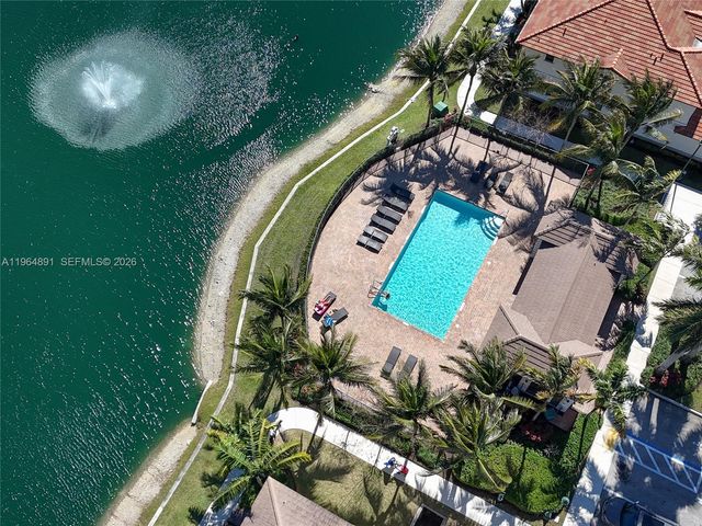 4204 N Dixie Hwy 2, Oakland Park, FL 33334