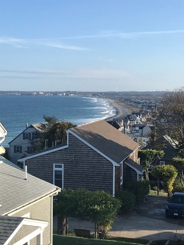 11 Bluff Rd, Hull, MA 02045