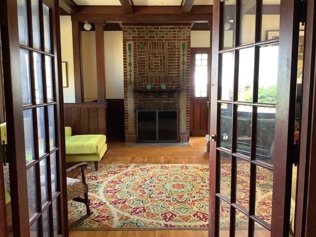 11 Bluff Rd, Hull, MA 02045