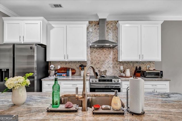 1914 Payne Road, Rentz, GA 31075