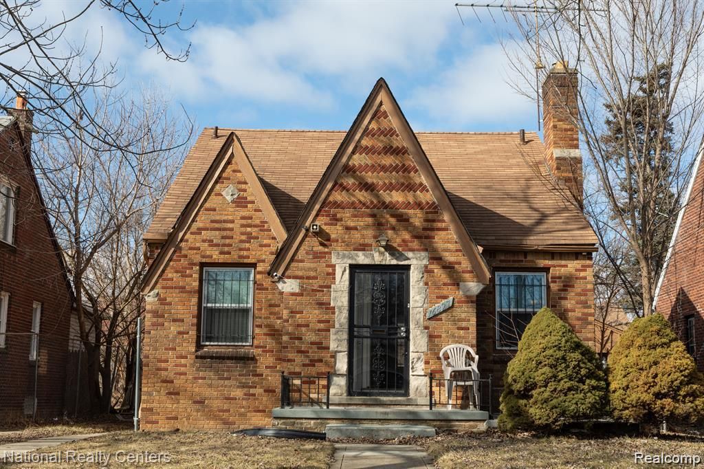 16827 Harlow Street, Detroit, MI 48235