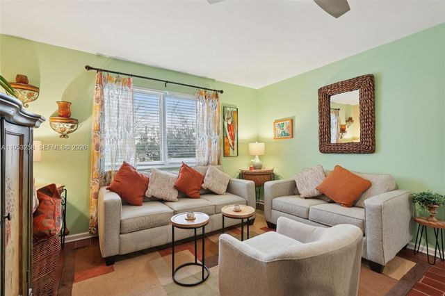 6260 NE 18th Ave 823, Fort Lauderdale, FL 33334