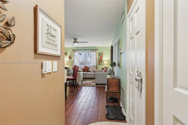 6260 NE 18th Ave 823, Fort Lauderdale, FL 33334