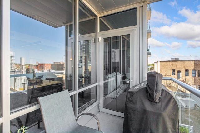 45 University Avenue SE 403, Minneapolis, MN 55414
