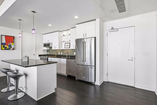 45 University Avenue SE 403, Minneapolis, MN 55414