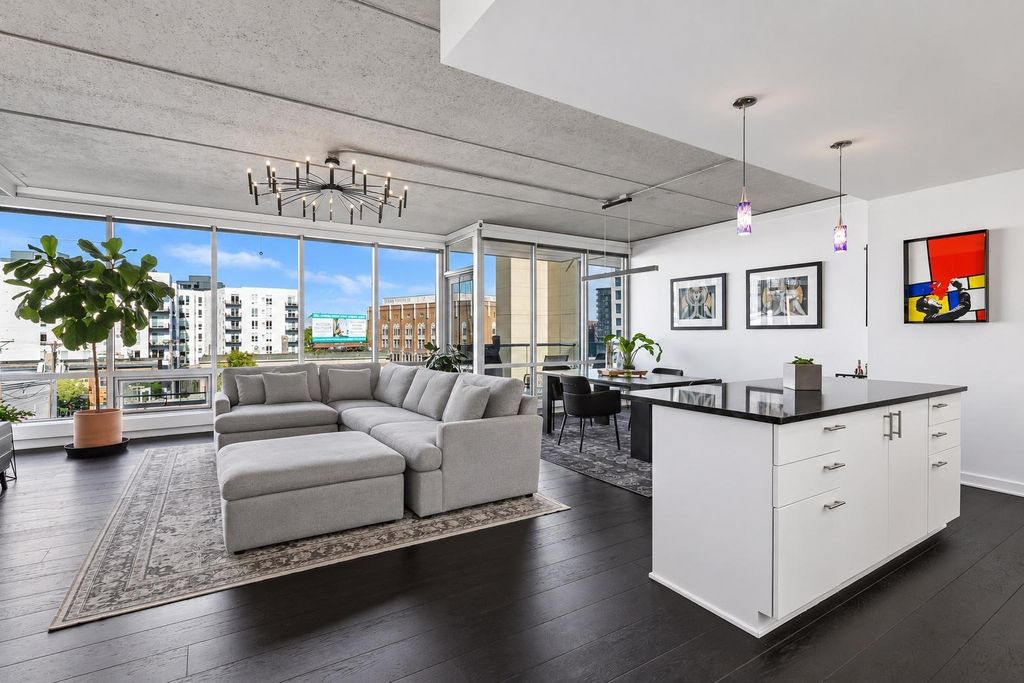 45 University Avenue SE 403, Minneapolis, MN 55414 — exterior