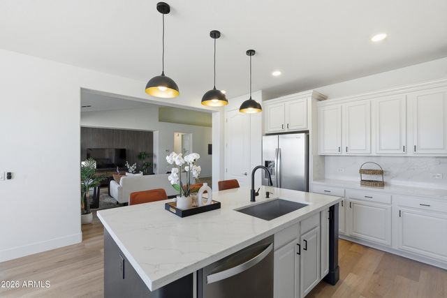 26919 N GIDIYUP Trail, Phoenix, AZ 85085