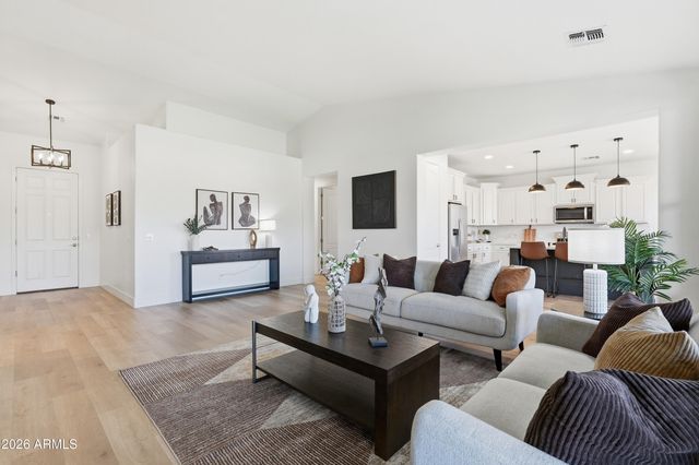 26919 N GIDIYUP Trail, Phoenix, AZ 85085