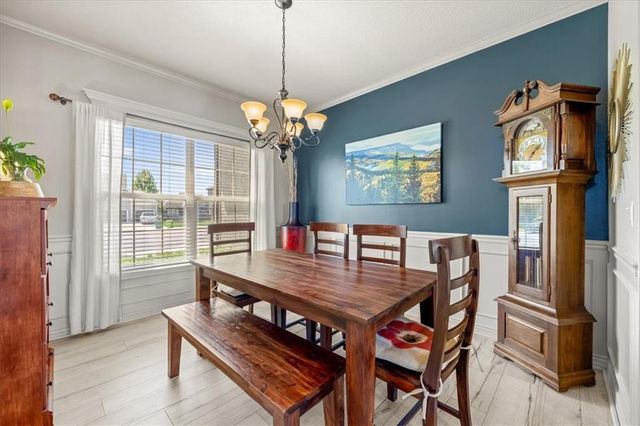 1404 SW 41st Circle, Lee's Summit, MO 64082