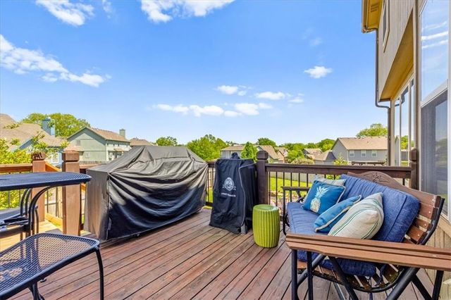 1404 SW 41st Circle, Lee's Summit, MO 64082