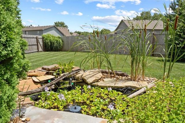 1404 SW 41st Circle, Lee's Summit, MO 64082