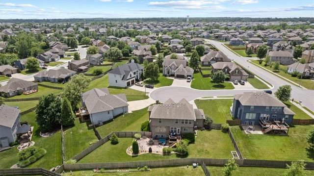 1404 SW 41st Circle, Lee's Summit, MO 64082