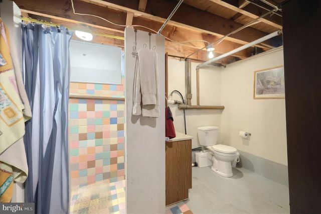 2208 GRANDVIEW RD, Hanover, PA 17331