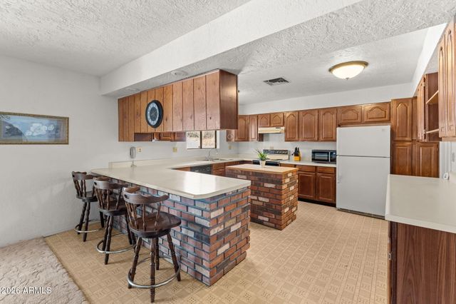 550 E BASS Road, Wickenburg, AZ 85390