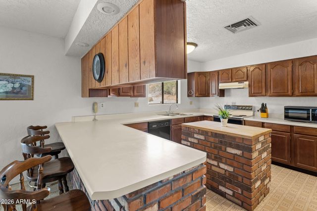 550 E BASS Road, Wickenburg, AZ 85390