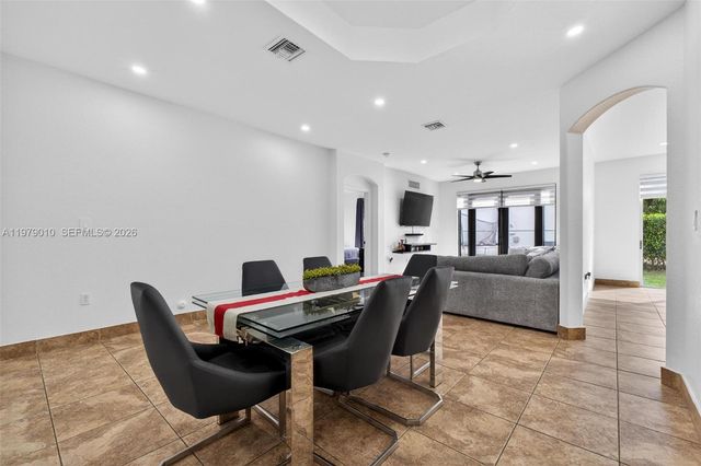 21143 SW 92nd Pl, Cutler Bay, FL 33189