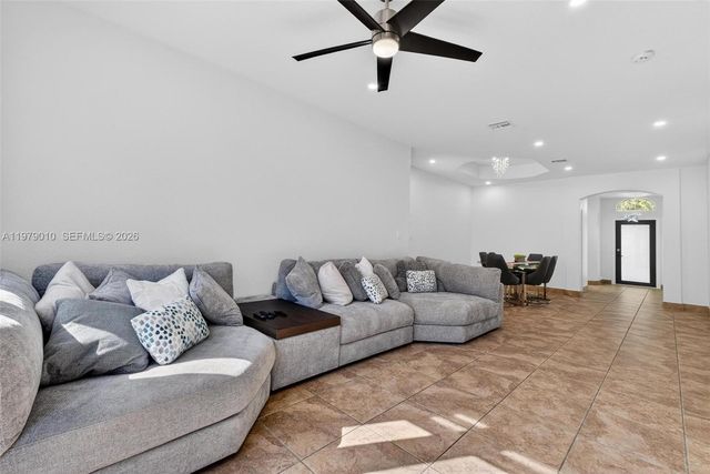 21143 SW 92nd Pl, Cutler Bay, FL 33189