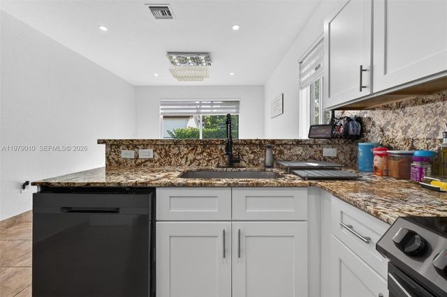 21143 SW 92nd Pl, Cutler Bay, FL 33189