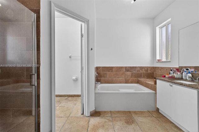 21143 SW 92nd Pl, Cutler Bay, FL 33189