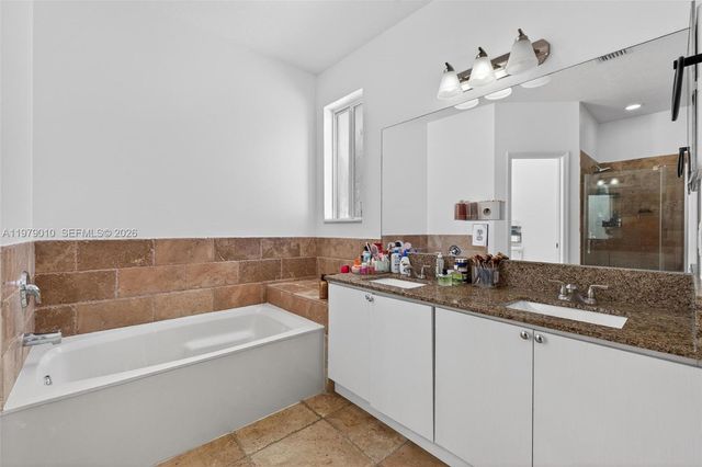 21143 SW 92nd Pl, Cutler Bay, FL 33189