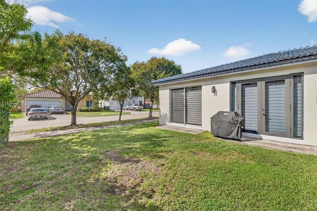 21143 SW 92nd Pl, Cutler Bay, FL 33189