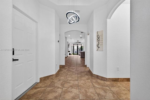 21143 SW 92nd Pl, Cutler Bay, FL 33189