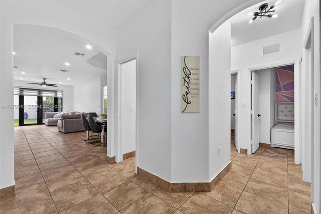 21143 SW 92nd Pl, Cutler Bay, FL 33189