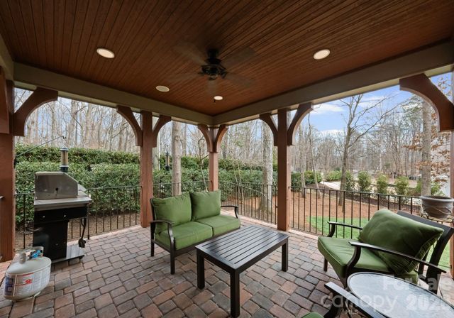 1405 Elmsford Lane, Matthews, NC 28105