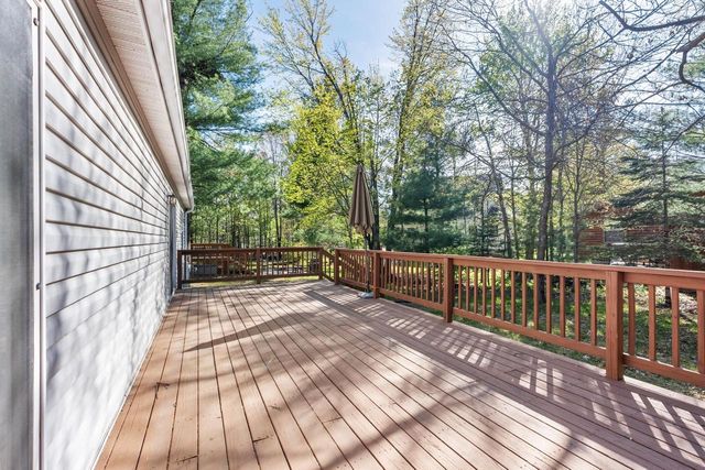 249 Berry Drive, Wisconsin Dells, WI 53965
